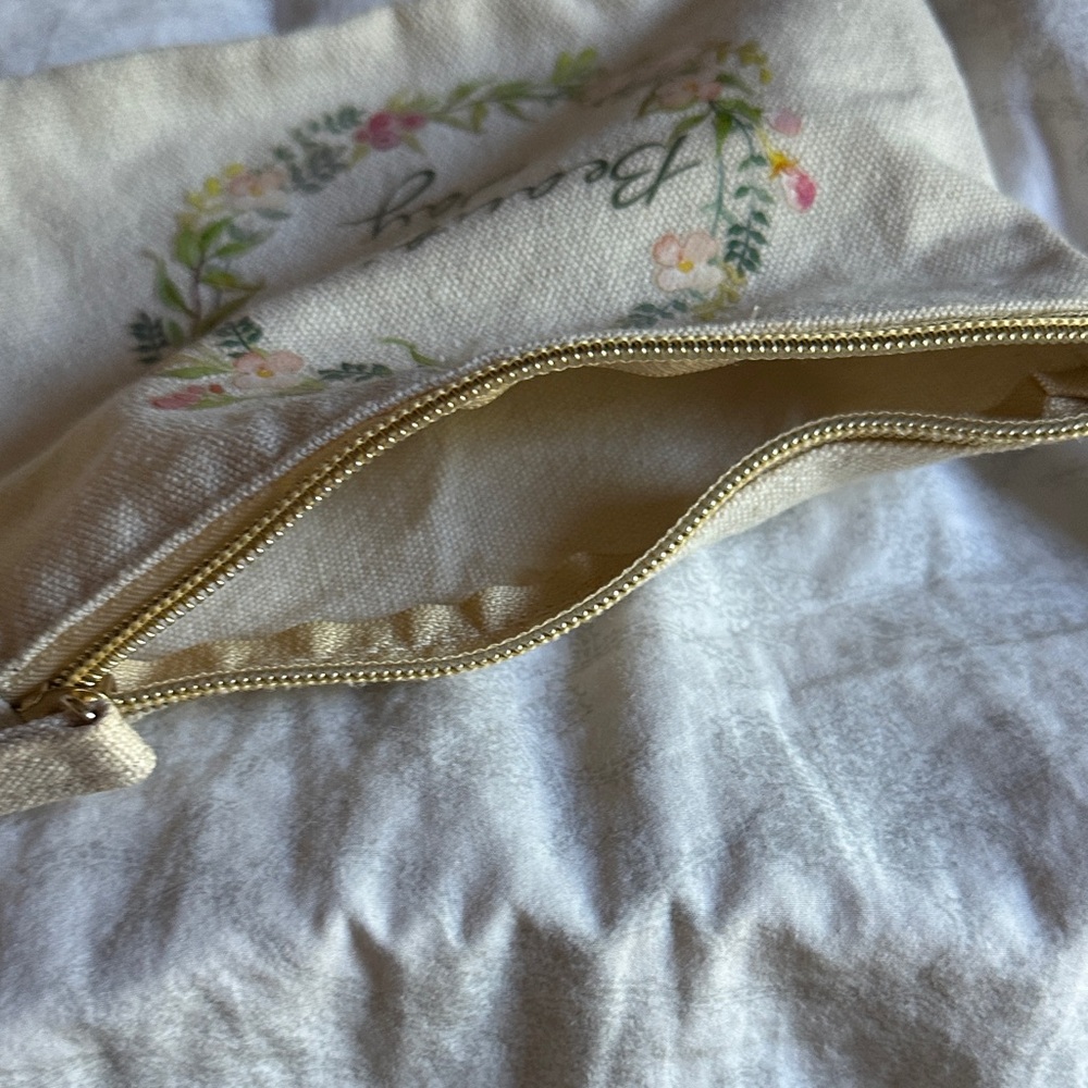 Floral Pouch - Picture 3 of 3